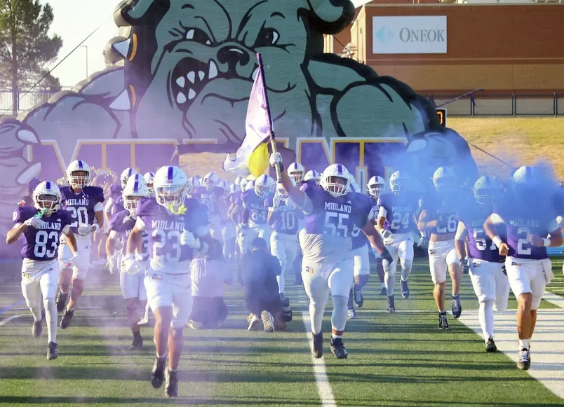game opener bulldogs.webp